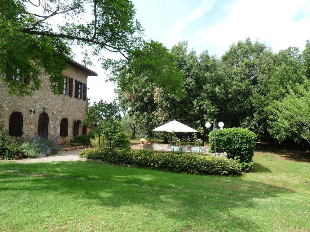 مونتيريجيوني Borgo Gallinaio المظهر الخارجي الصورة