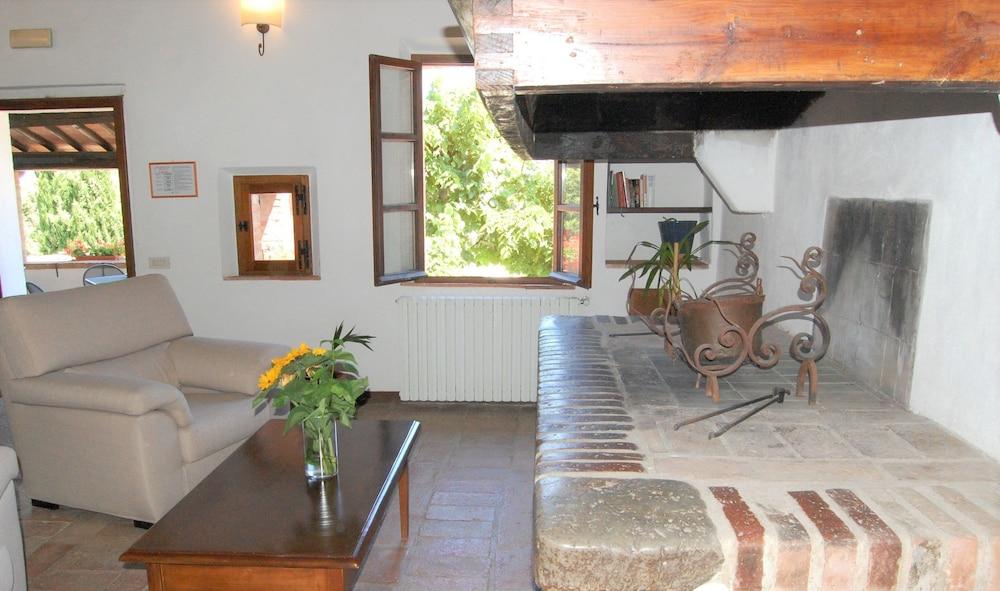 مونتيريجيوني Borgo Gallinaio المظهر الخارجي الصورة